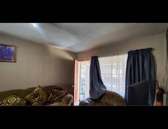 3 BEDROOM APARTMENT FOR SALE IN KLIPPOORTJE